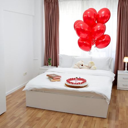 City Base I 2 Bedroom Apt Victoriei Bukarest Eksteriør billede